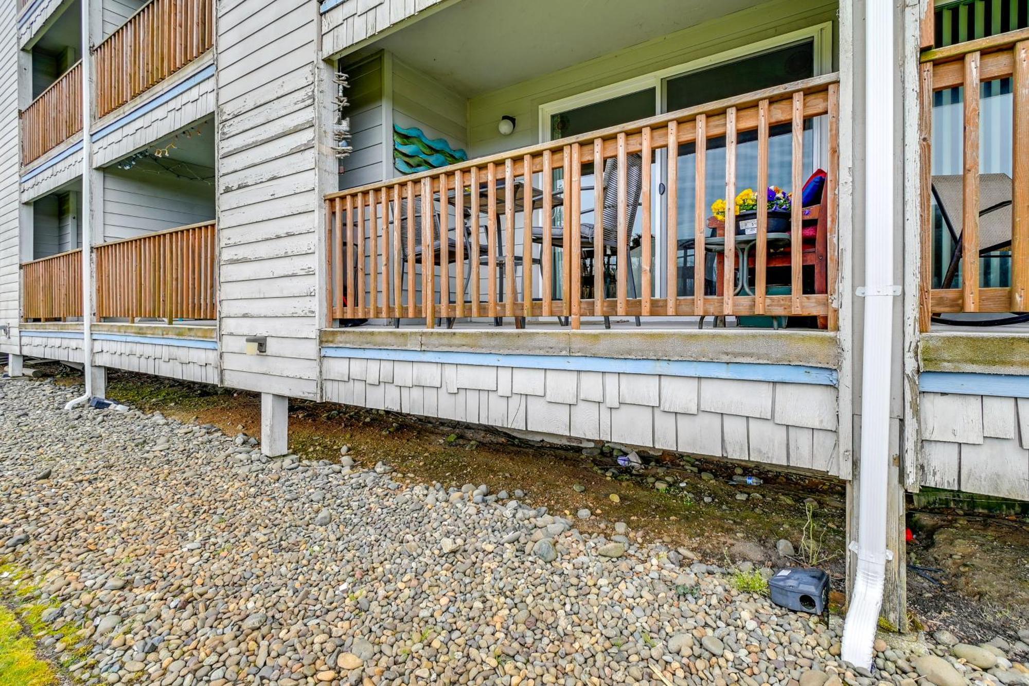 Ocean Shores Condo With Balcony Less Than 1 Mi To Beach! Exterior photo